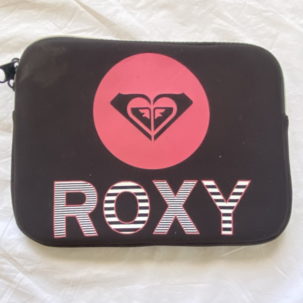 Roxy Black Pink Padded iPad Kindle Sleeve Bag Retro 80s Vibe 90s School Zip Y2K